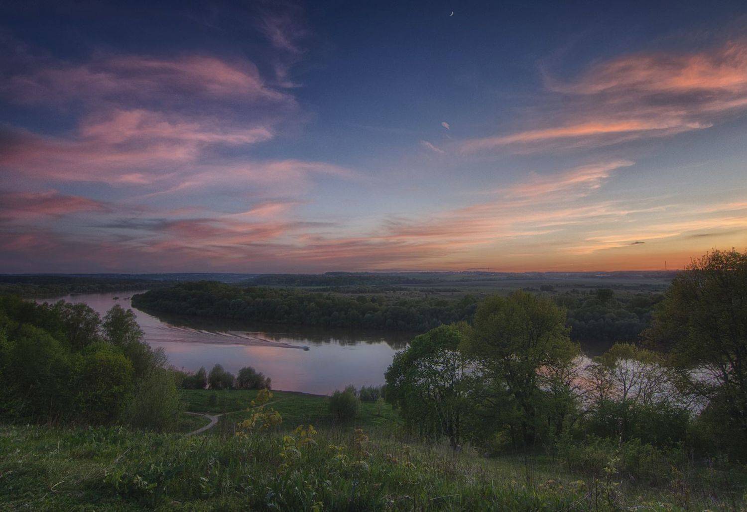 река,закат,катер,отражения ,красоты средней полосы россии., Анатолий Салтыков