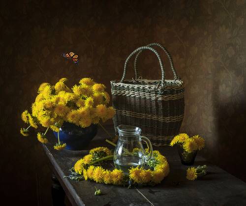 Желтенькие.