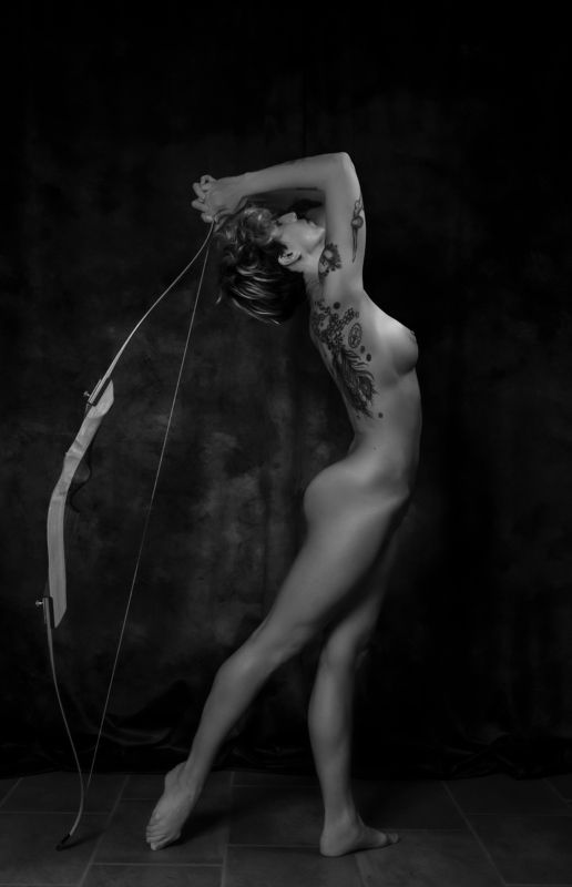 nudo con arco фото превью