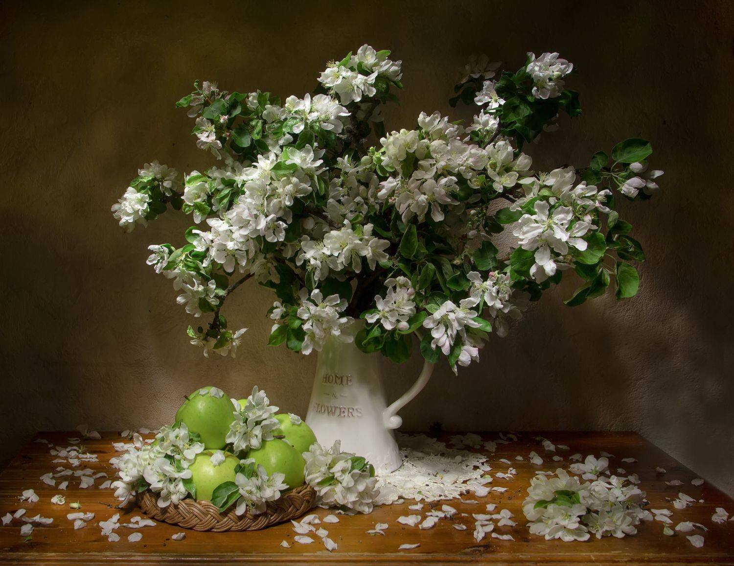 натюрморт. яблоня цвтет, яблоня, цветет, яблоко, яблоки, Татьяна Феденкова