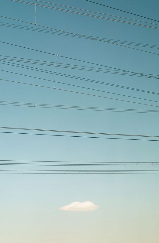 облака,небо,провода,город Прогулка с облаками  фото превью