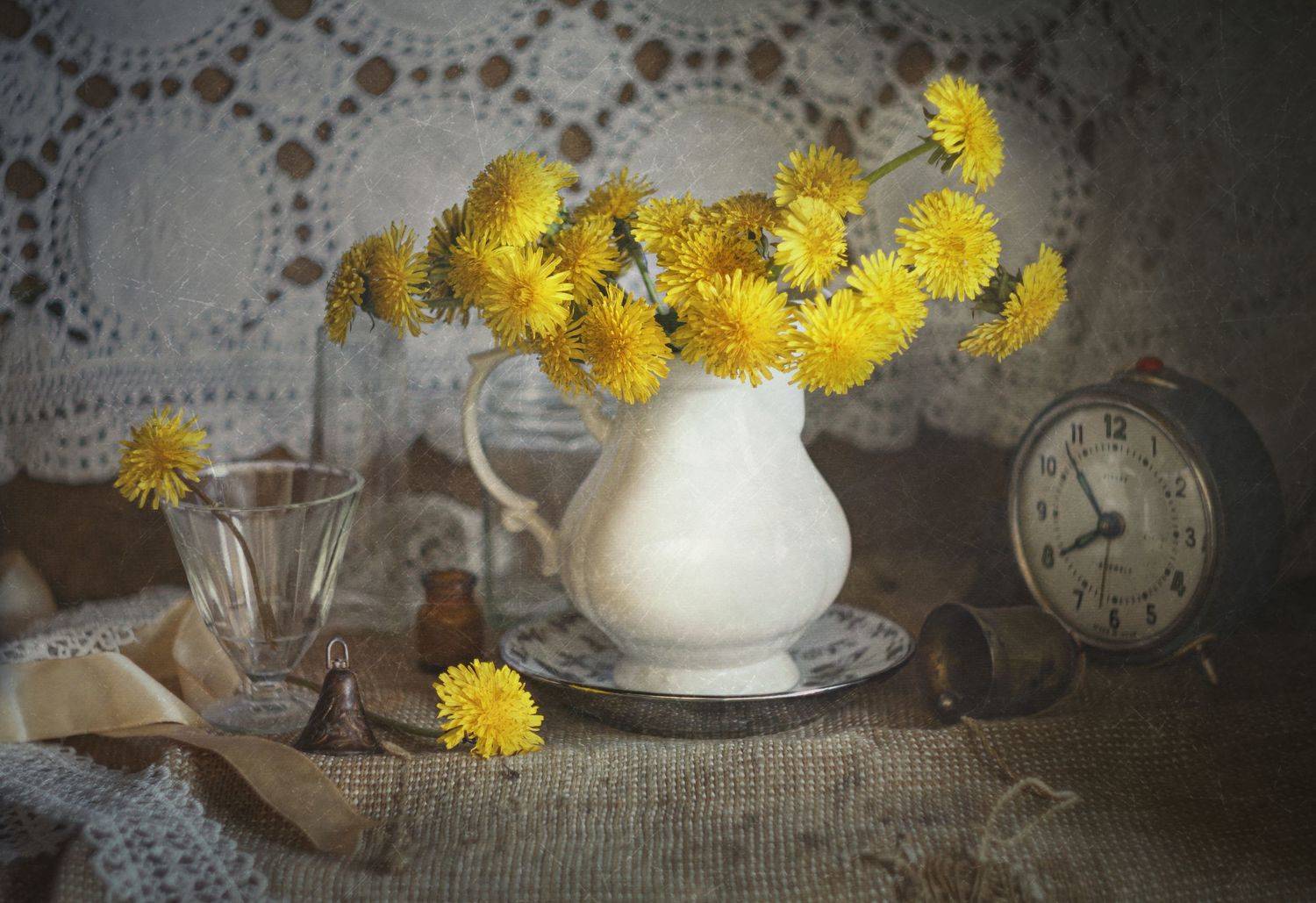 одуванчики, натюрморт, весна, ретро, ностальгия, Лионелла Зимина