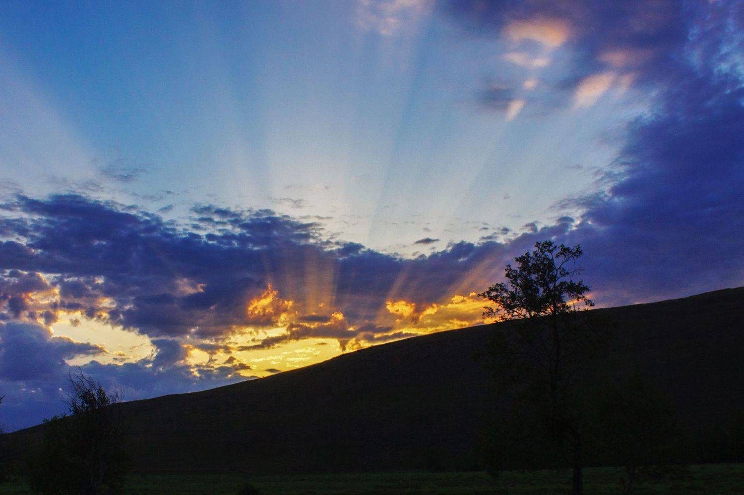 природа, южный урал, горы, утро, восход, облака, лучи солнца, Александр Кожухов