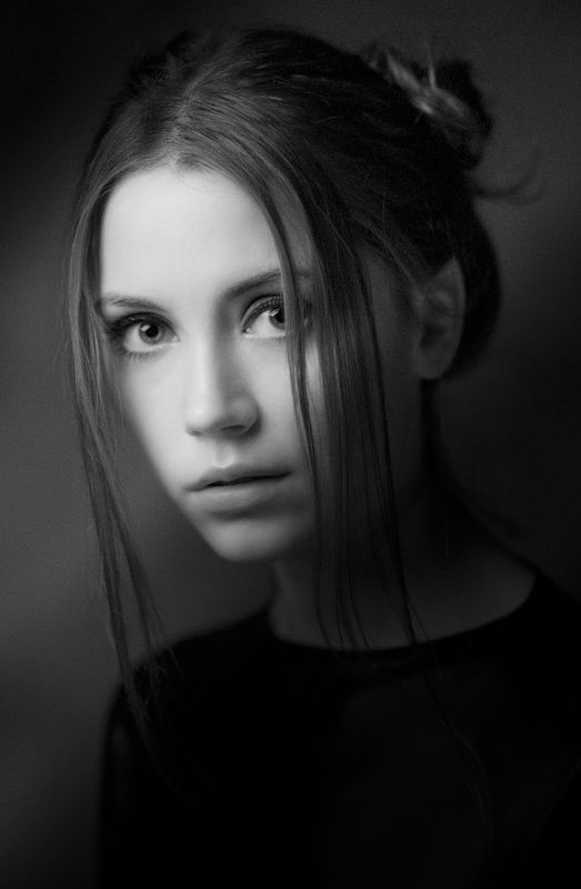 портрет;ч/б **** фото превью