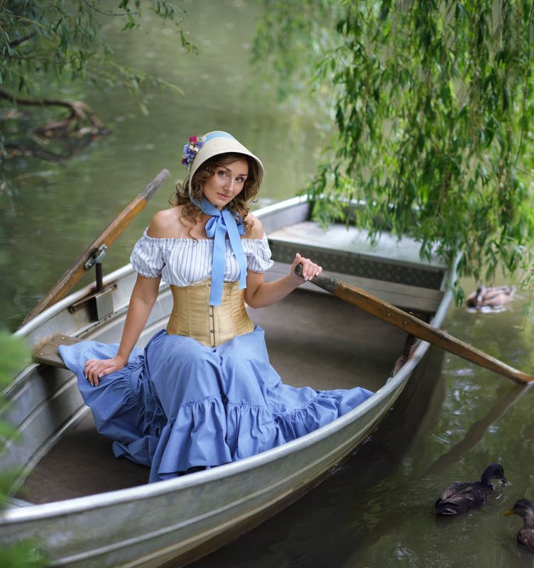 Пруд, портрет, вода, женский портрет Девушка на пруду фото превью