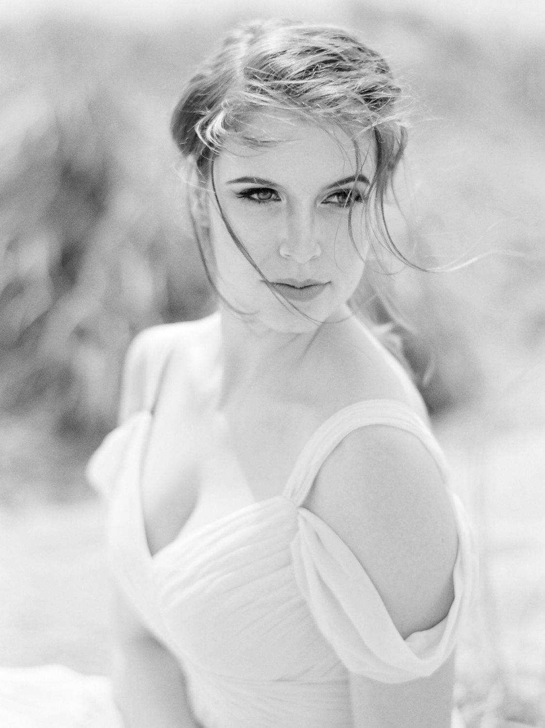 portrait, analogue, film, contax645, fuji400h, richardphotolab, Radostina Boseva