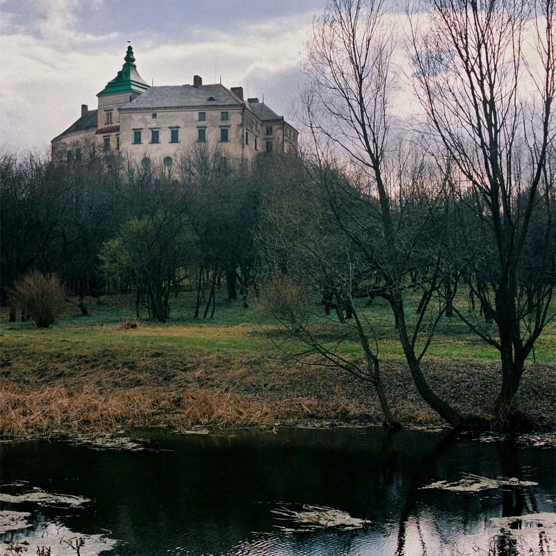 Олеський замок фото превью