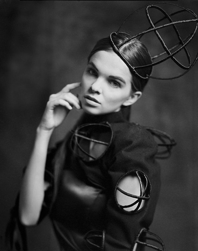 Analog, Graflex, Large format, Portrait false princess фото превью