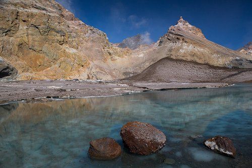 Живой вулкан