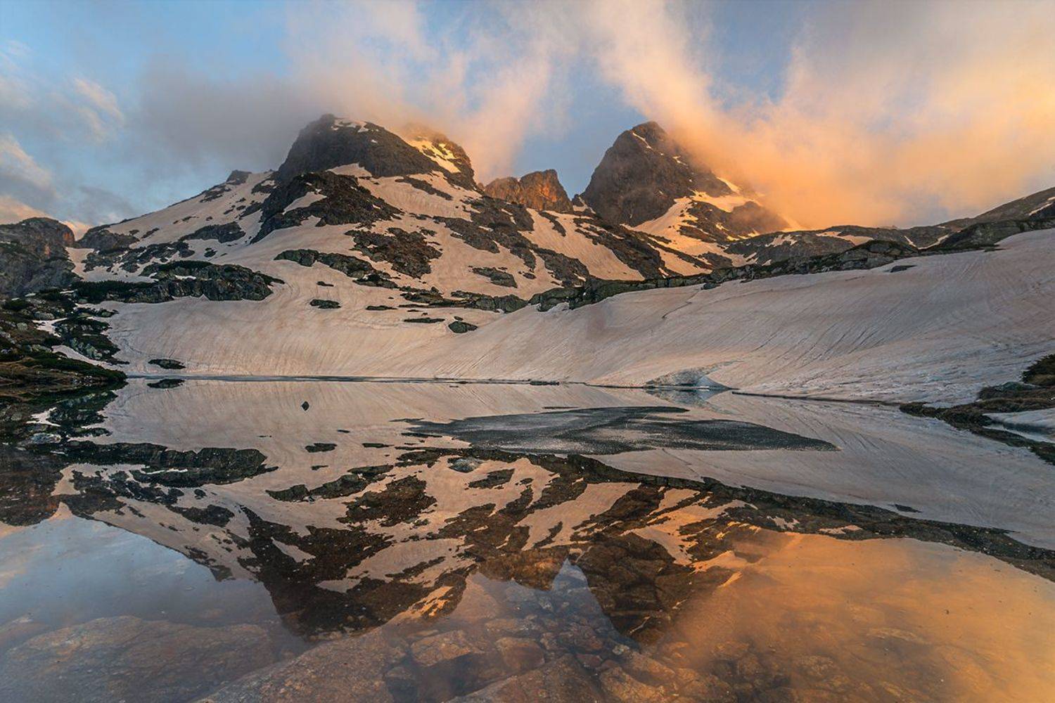 landscape nature scenery spring peak lake reflaction sunrise morning dawn snow longexposure mountain bulgaria весна горы, Александър Александров