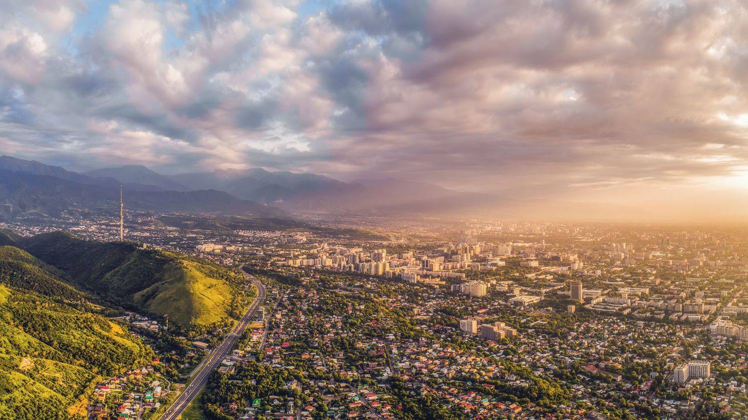 #Алматы #Казахстан #Аэросъемка #городскойпейзаж #Вечернийгород #Orange #Almaty #Night #Aerial #Drone, Ислам Мирсаитов