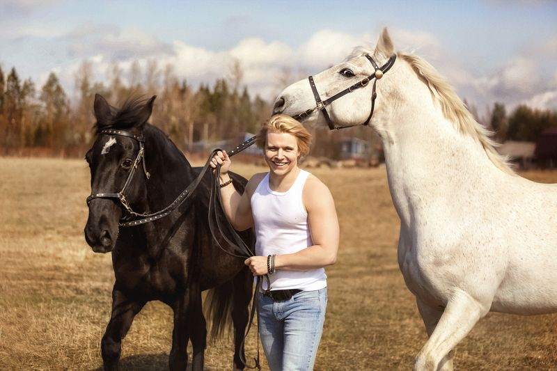 Сергей и два коня фото превью