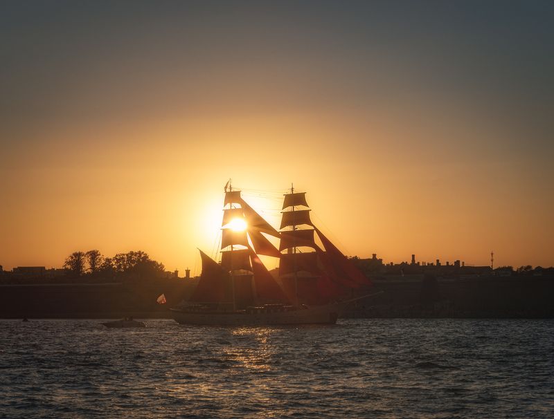алые паруса, река, петербург, закат, корабль, мечта, город Мечта на закате фото превью