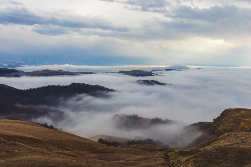 горы,восхождение,кавказ,облака облачный берег.... фото превью