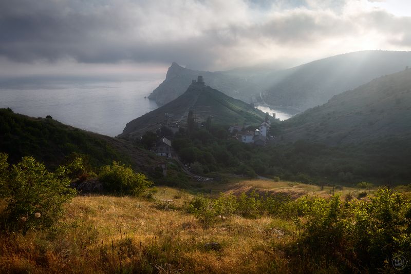крым, балаклава, горы Золотой вечер в Балаклаве фото превью