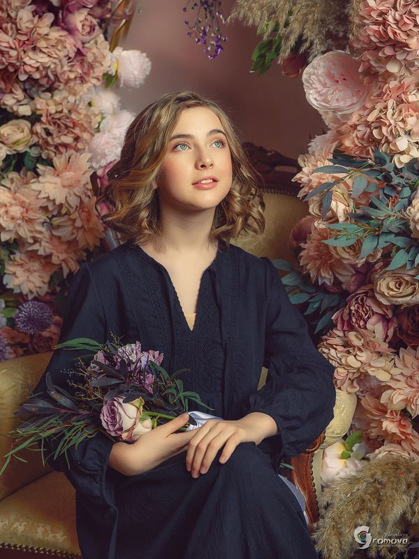 Дети и цветы фото превью