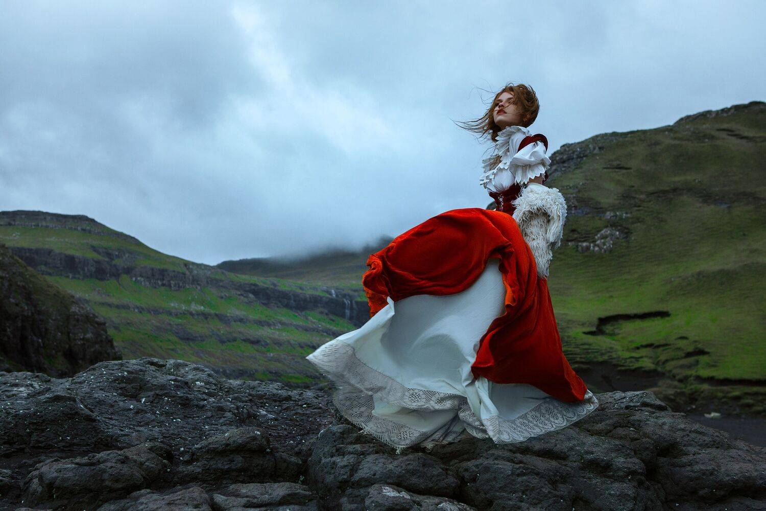 ocean, faroe, model, wind, dress, woman, girl, beauty, motion, rocks, wild, , Катерина Клио