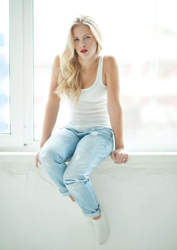 White light фото превью