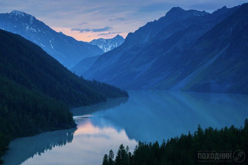 Вечер на Кучерлинском озере. Горный Алтай. фото превью
