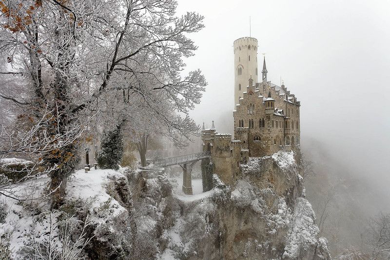 Lichtenstein Castle.. фото превью