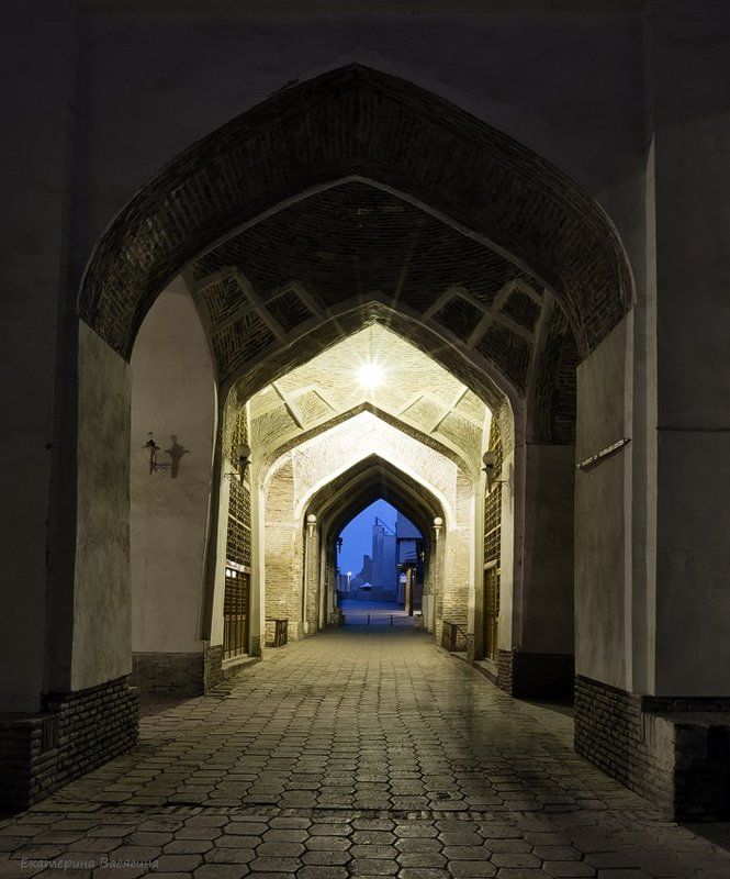 узбекистан, бухара, город Оправа для Бухарского сапфира... фото превью