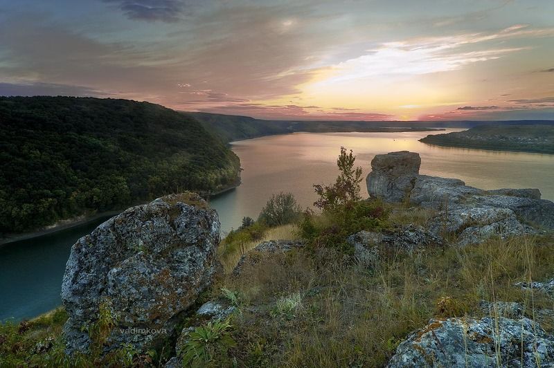 Острая скала. Днестр фото превью