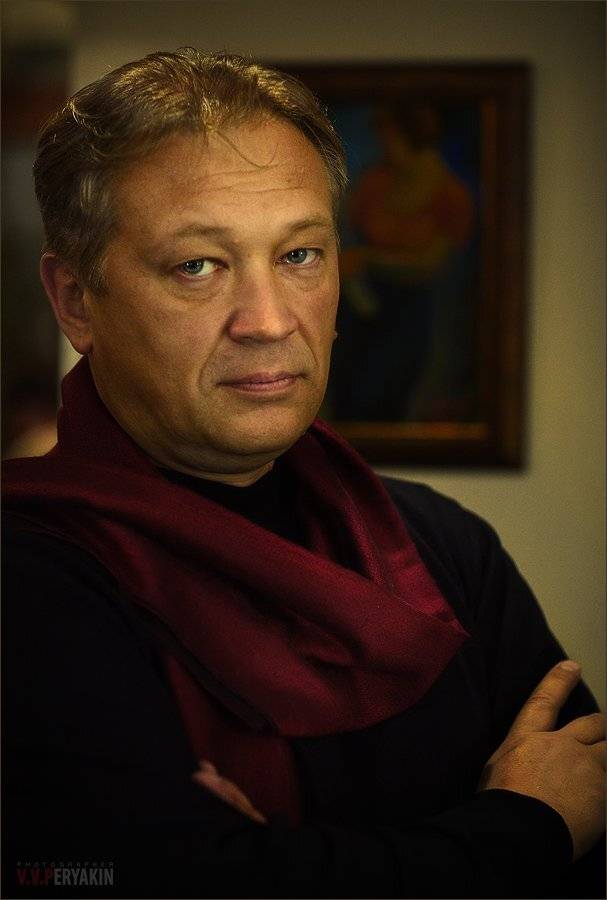 , Виктор Перякин