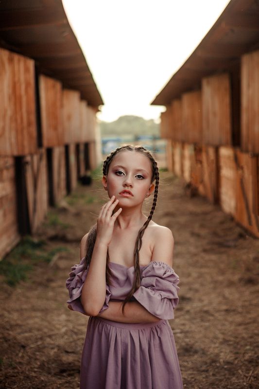 портрет,портрет девочки Портрет фото превью