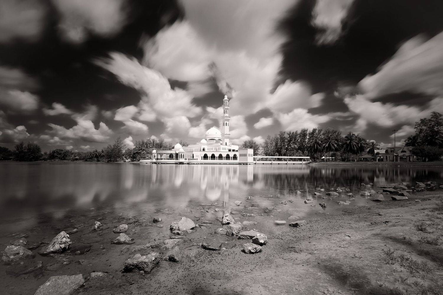 landscape nikon mosque white black water, Zairulyo