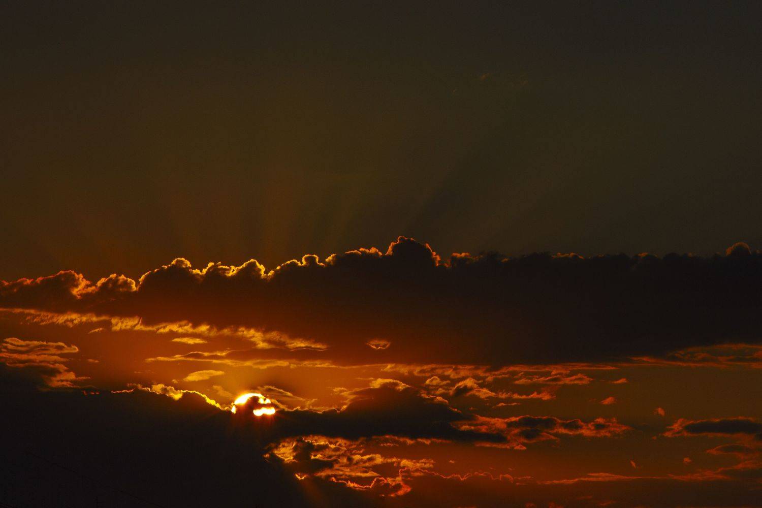 пейзаж, пейзаж с небом, небесный пейзаж, небо, лучи солнца, облака, закат, Александр Кожухов