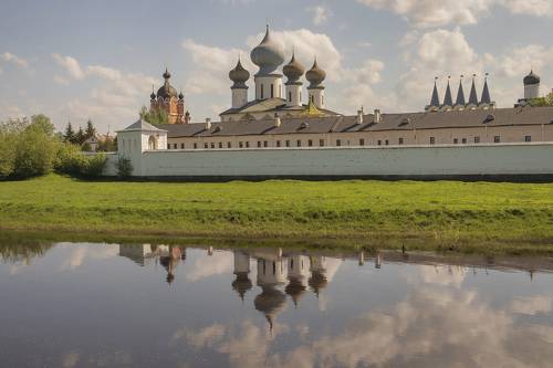 Тихвинский монастырь
