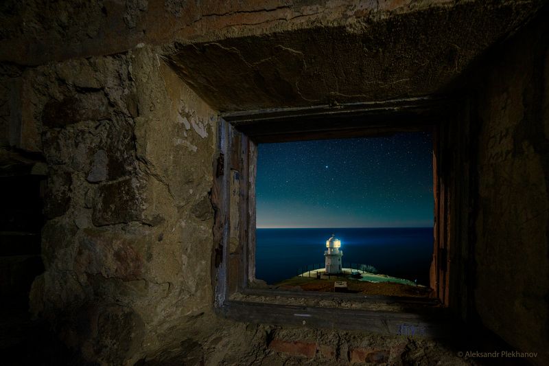 #35photo Ночь на мысе Меганом фото превью