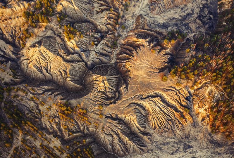 #тульскаяобласть #тула71 #суворов #карьеры #голубыеозёра #съёмкисвоздуха #пейзаж #красота #dji #djimavic2pro #фотографтула Марсианские пейзажи. фото превью