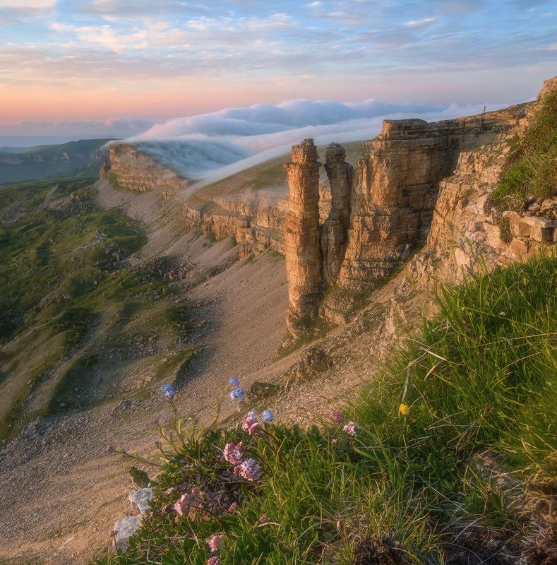 Бермамыт. Два монаха фото превью