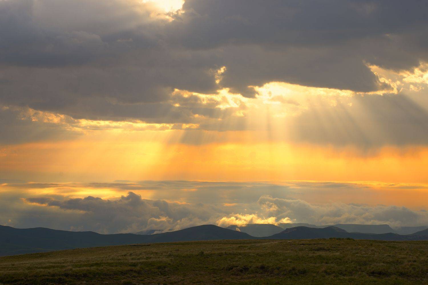горы рассвет канжол, Александр Жарников