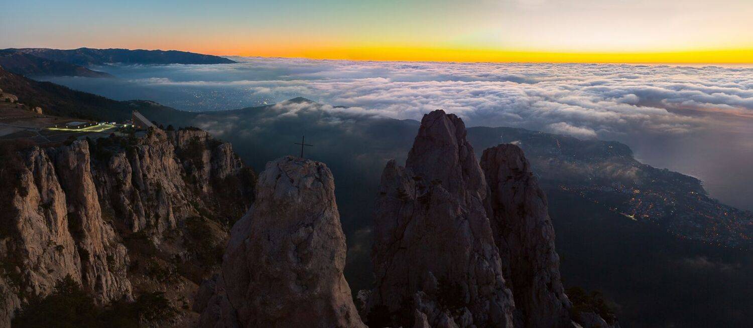 ай-петри, зубцы ай-петри, мартьян, весна на ай-петри, могаби, черное море, ялта, крым, крымские пейзажи, ялтинский залив, аю-даг, Serge Titov