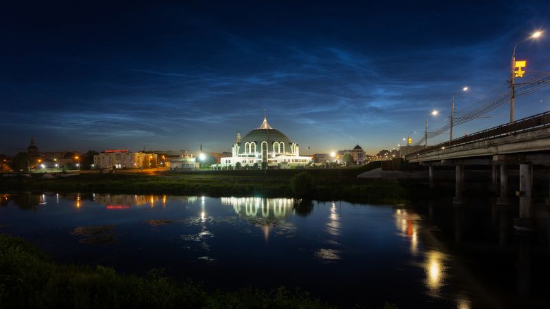 Тульский музей оружия и серебристые облака фото превью