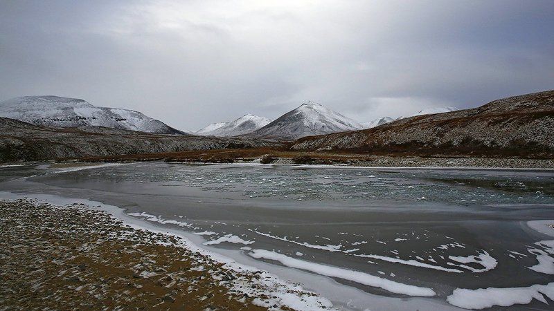сопки, снег, осень, речка, пейзаж, природа, россия, Осенние зарисовки. фото превью