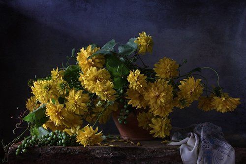 С виноградом