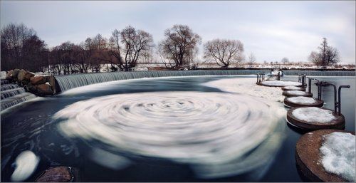 / Пластинки кружится диск ........... /