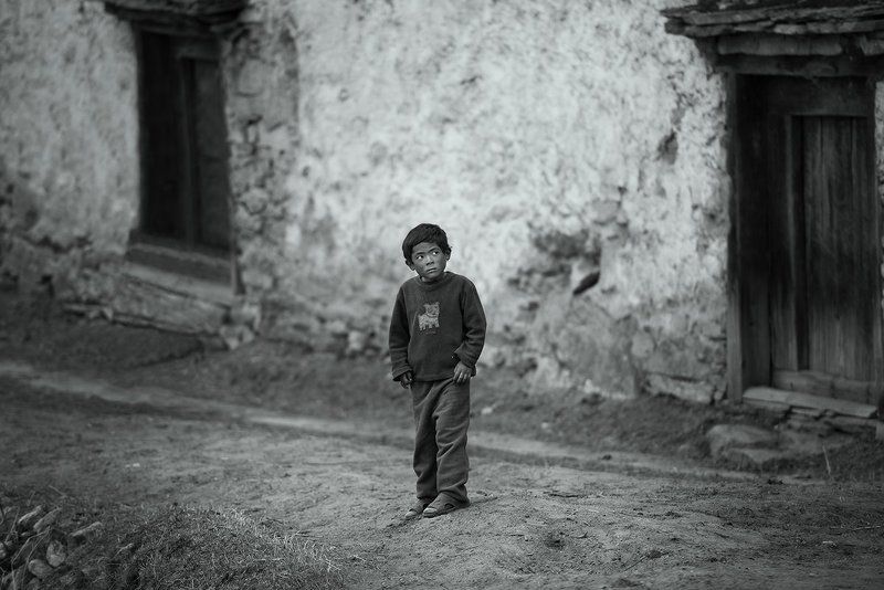 Гималаи, Мальчик, Непал Lonely Boy‎ фото превью