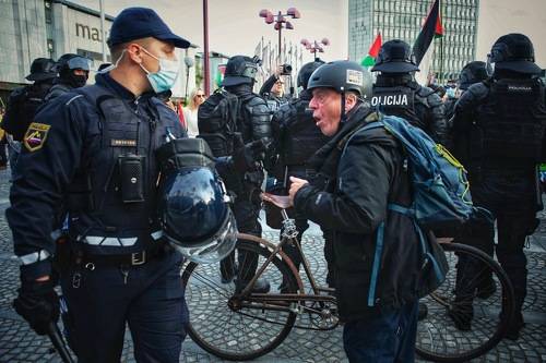 Antigovernment rally