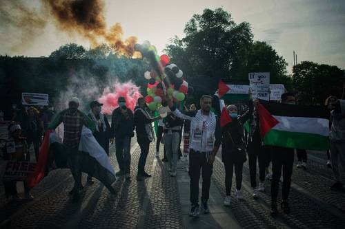 Antigovernment rally