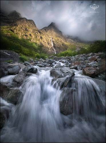 Мидаграбинские водопады - одно из самых красивых и атмосферных мест Северной Осетии.