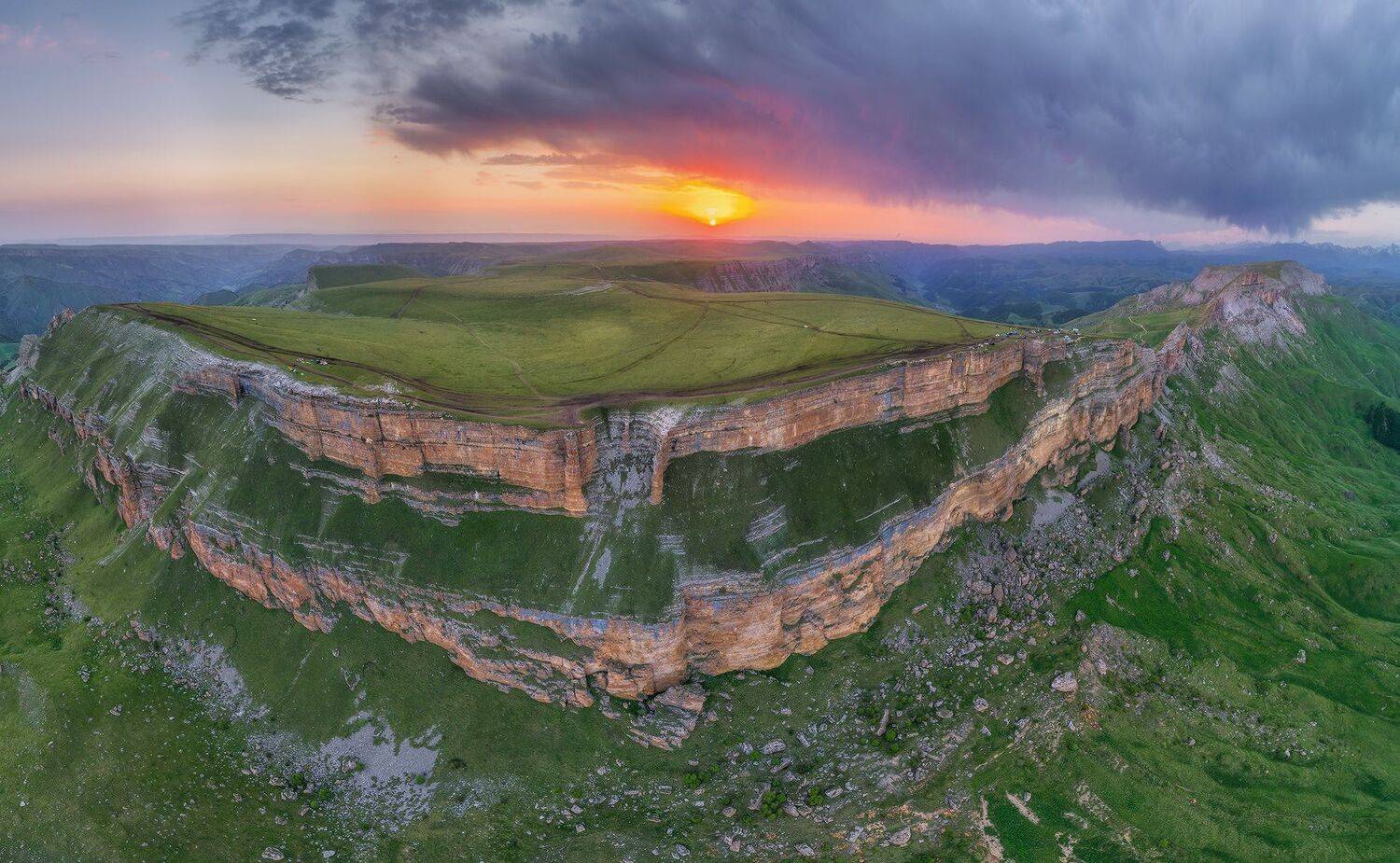 северный кавказ, карачаево-черкесия,бермамыт, июнь, рассвет, Николай Мысливцев