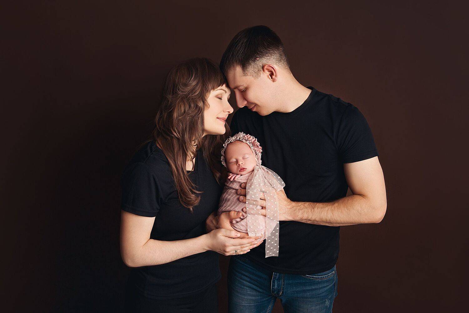 newborn, family, baby, love, familyphoto, newbornphoto, babynewborn, newbornphotography, семейное фото, maternity, девочка, ньюборн, новорождённый, семейный потрет, студийный портрет, семья, малышка, Ману Фалько