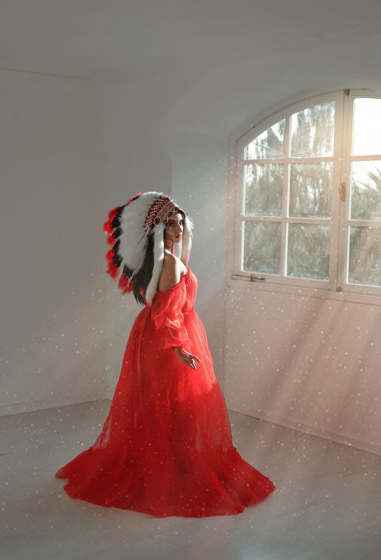 Lady in red  фото превью