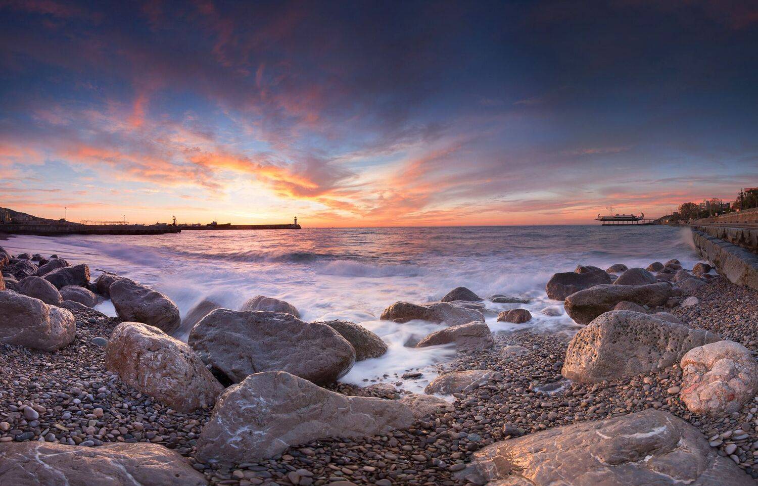 крым, ялта, набережная, пейзажи крыма, набережная ленина, ялтинский маяк, фотограф ялта, черное море, Serge Titov