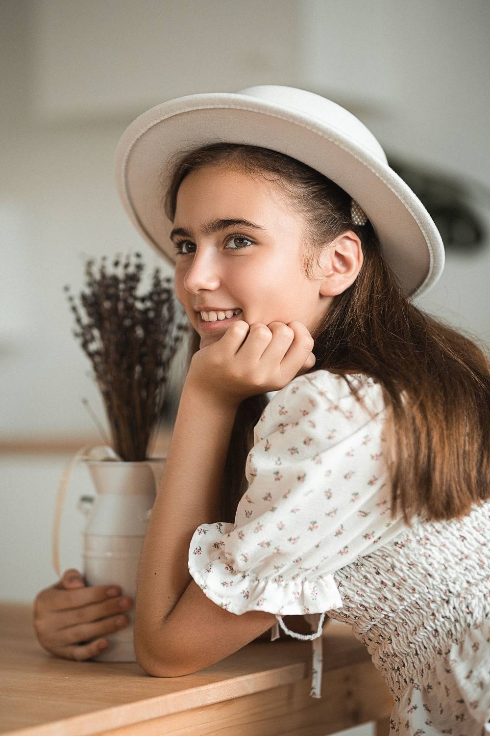 девушка, модель, портрет, фотосессия, студия, макияж, гламур, girl, model, modeling, young, portrait, make-up, творческий портрет, женский портрет, woman, young woman, glamour, постановка, постановочная фотография, fashion, Владимир Васильев