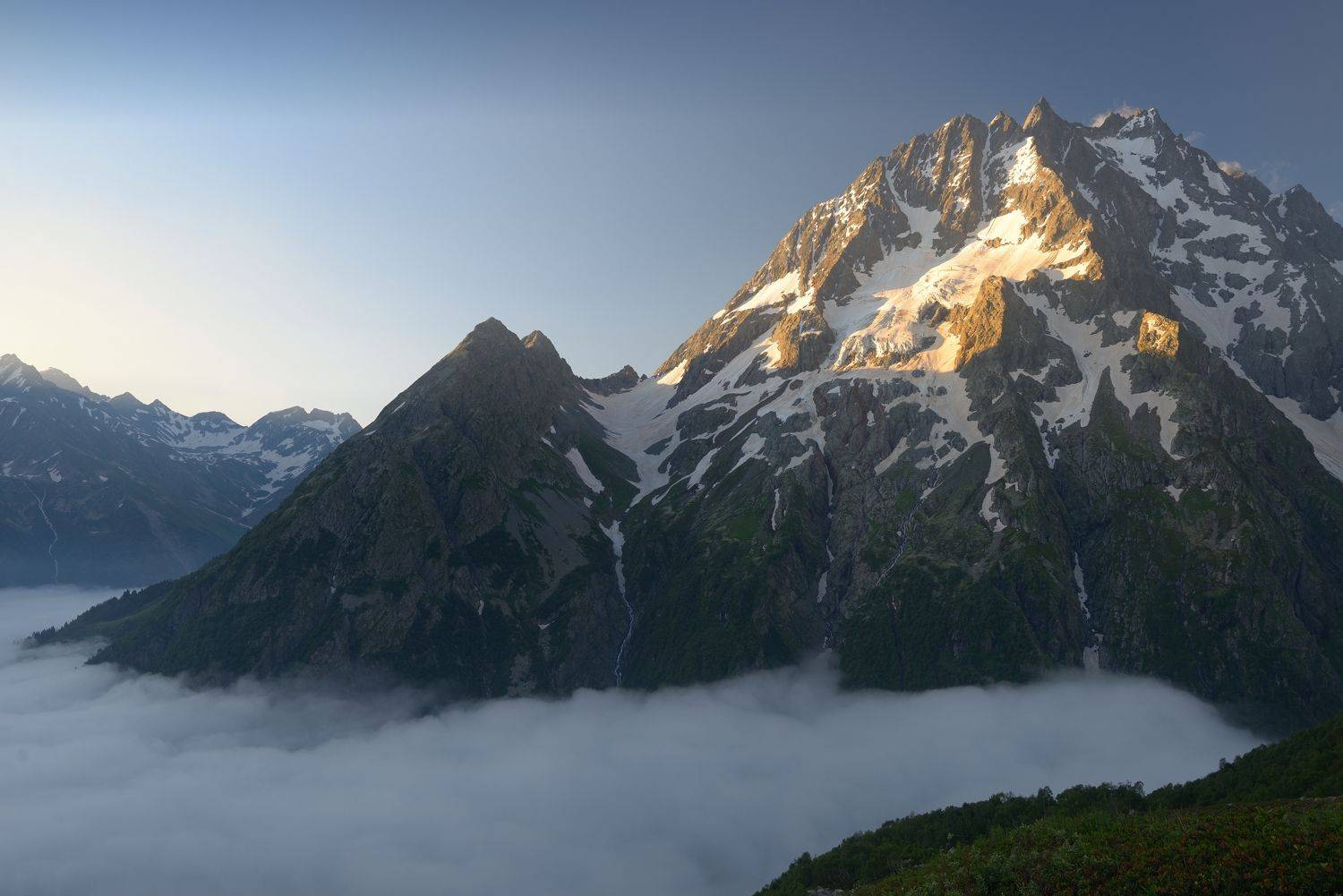 горы рассвет пшиш, Александр Жарников